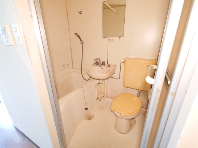 神奈川県神奈川市南区_分譲マンション_リノベーション前_3点ユニットバス_1R