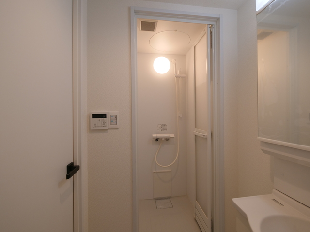神奈川県神奈川市南区_分譲マンション_リノベーション後_3点ユニットバス分離_1K_パナソニック_シャワールーム_SSV