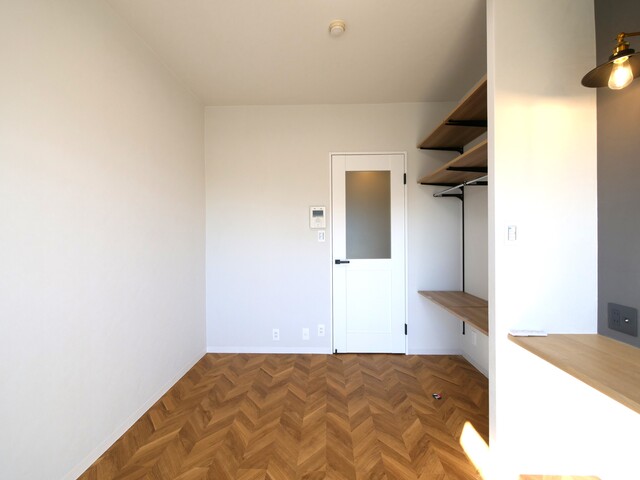 神奈川県神奈川市南区_分譲マンション_リノベーション後_リビング_1K_ヘリンボーン_川島織物セルコン
