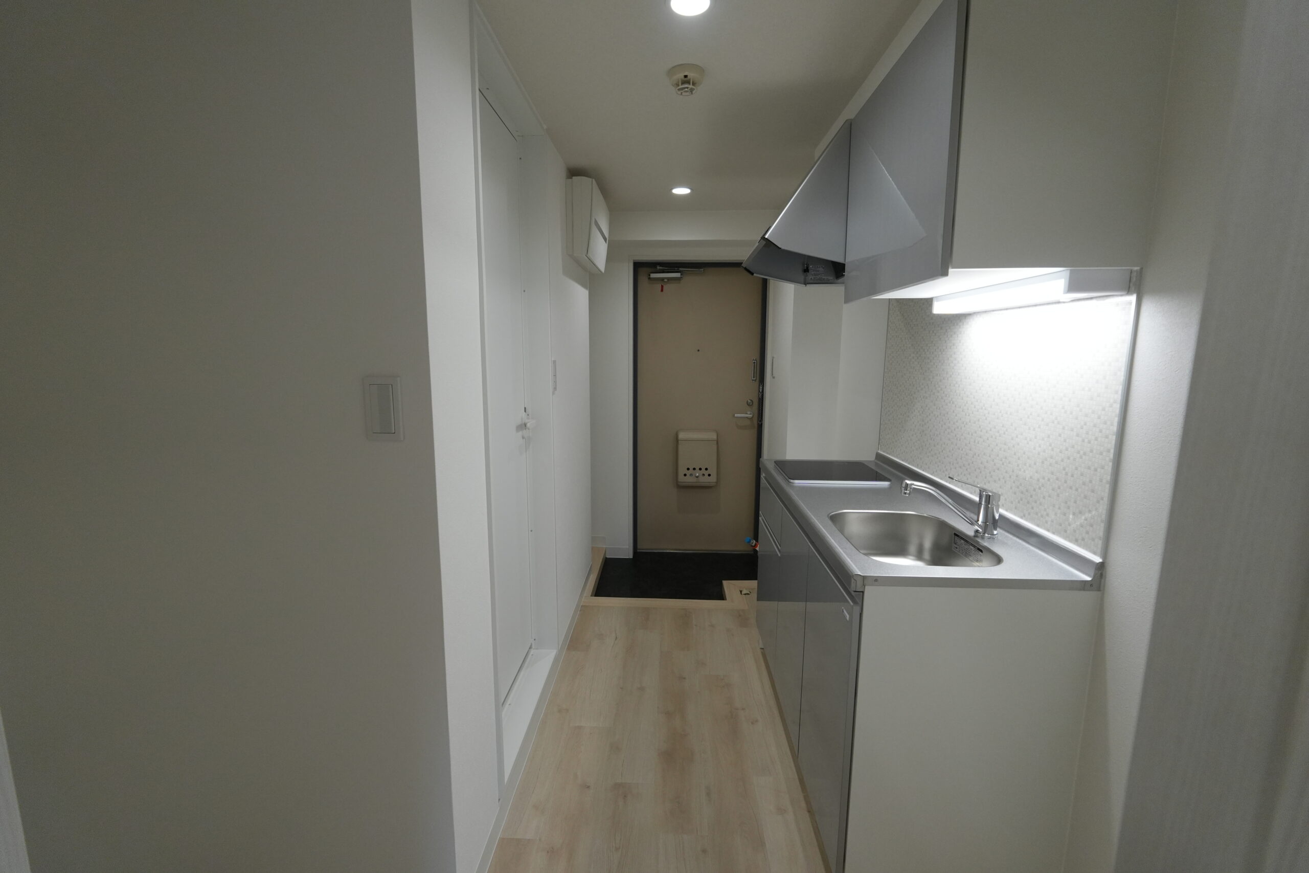 ビフォーアフター_亀井製作所_コンパクト50_シルバーライン_キッチン_1K_静岡鉄道_1部屋目