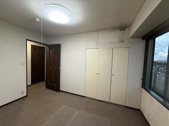 神奈川県横浜市_分譲マンション_リノベーション_ビフォー_洋室_3LDK