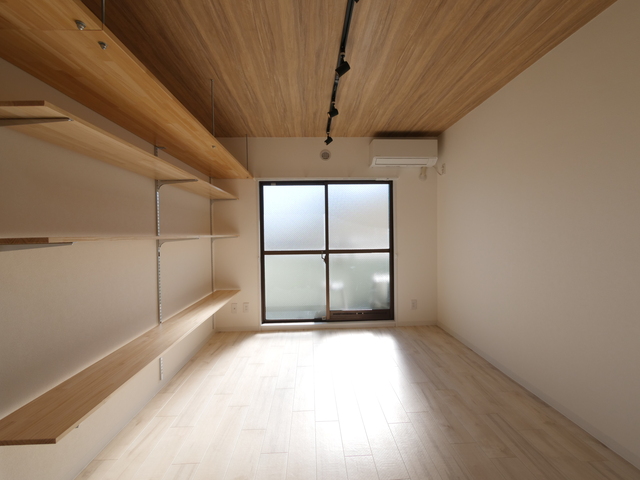 神奈川県横浜市_分譲賃貸マンション_1K_リフォーム後_ライティングレール