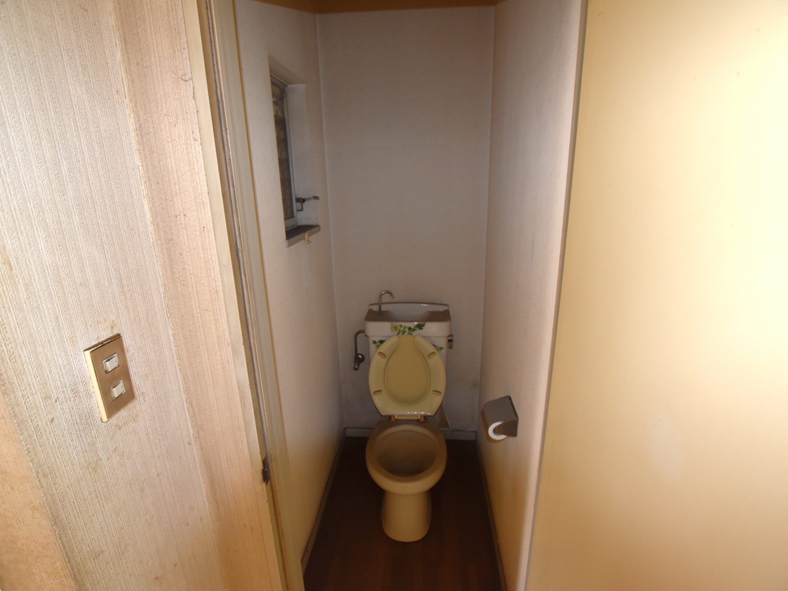 ビフォー_トイレ_LIXIL_アメージュ便器_2DK
