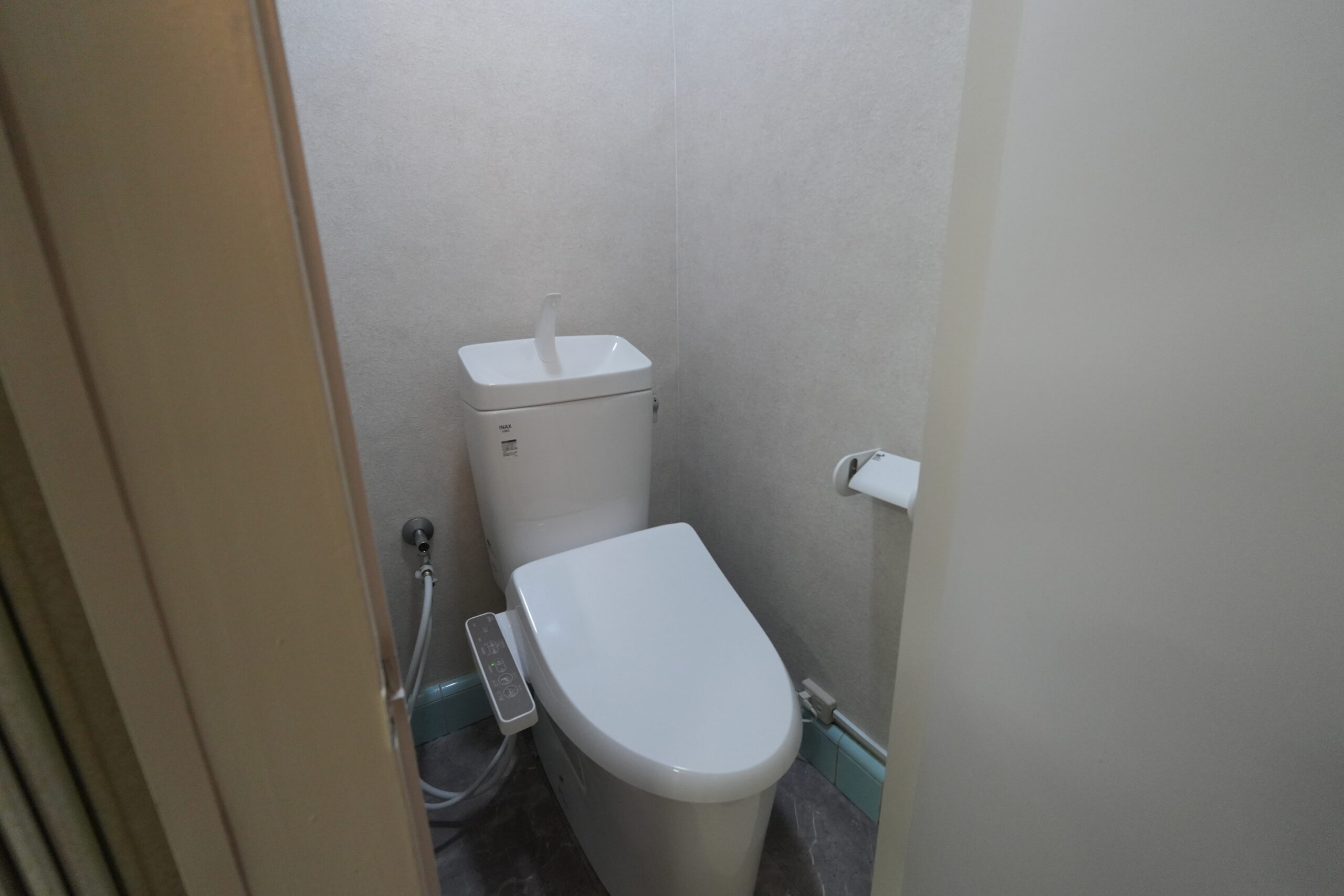 ビフォーアフター_トイレ_LIXIL_アメージュ便器_1K