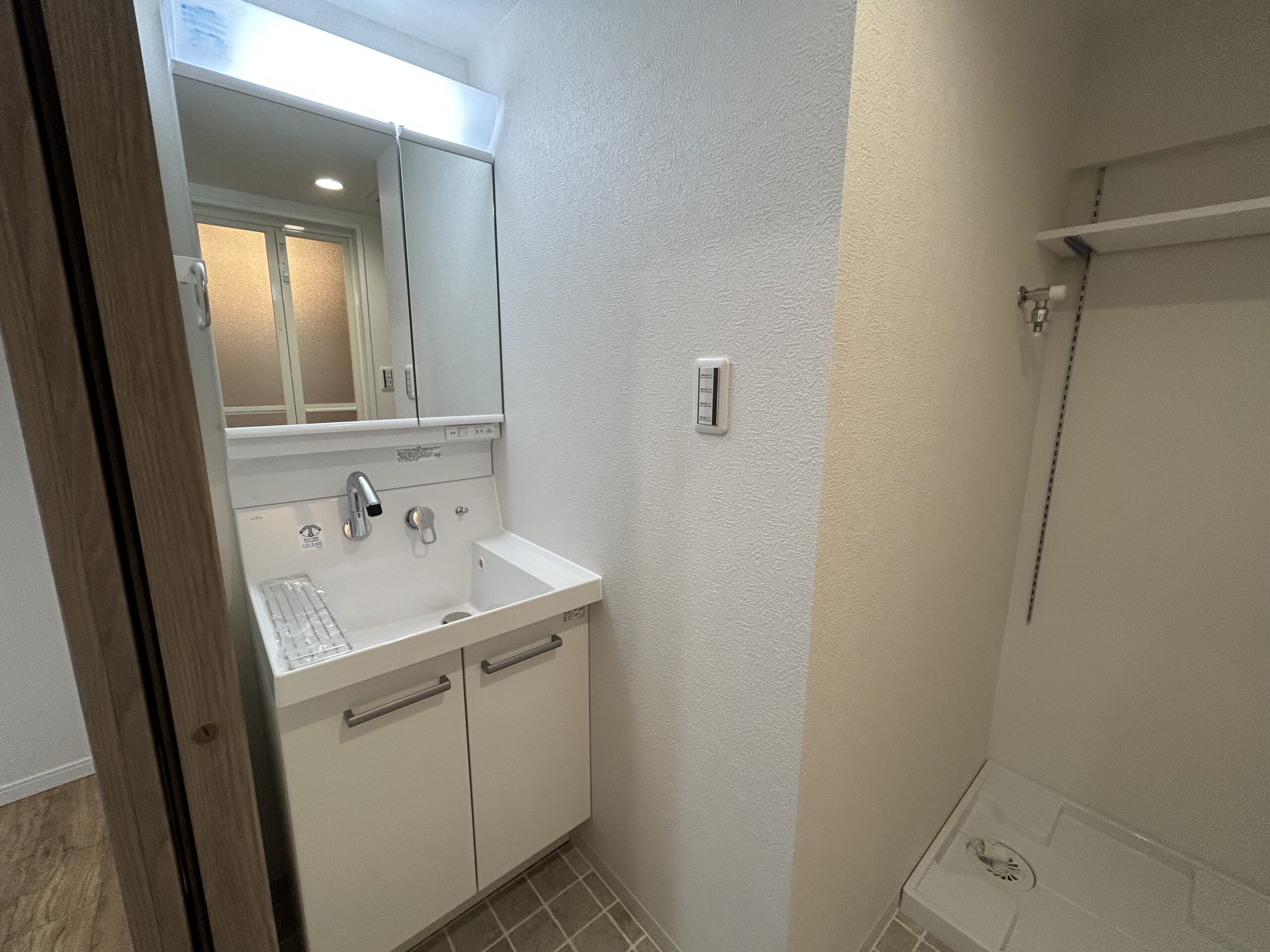 ビフォー_アフター洗面台_LIXIL_ピアラ_江東区_2LDK