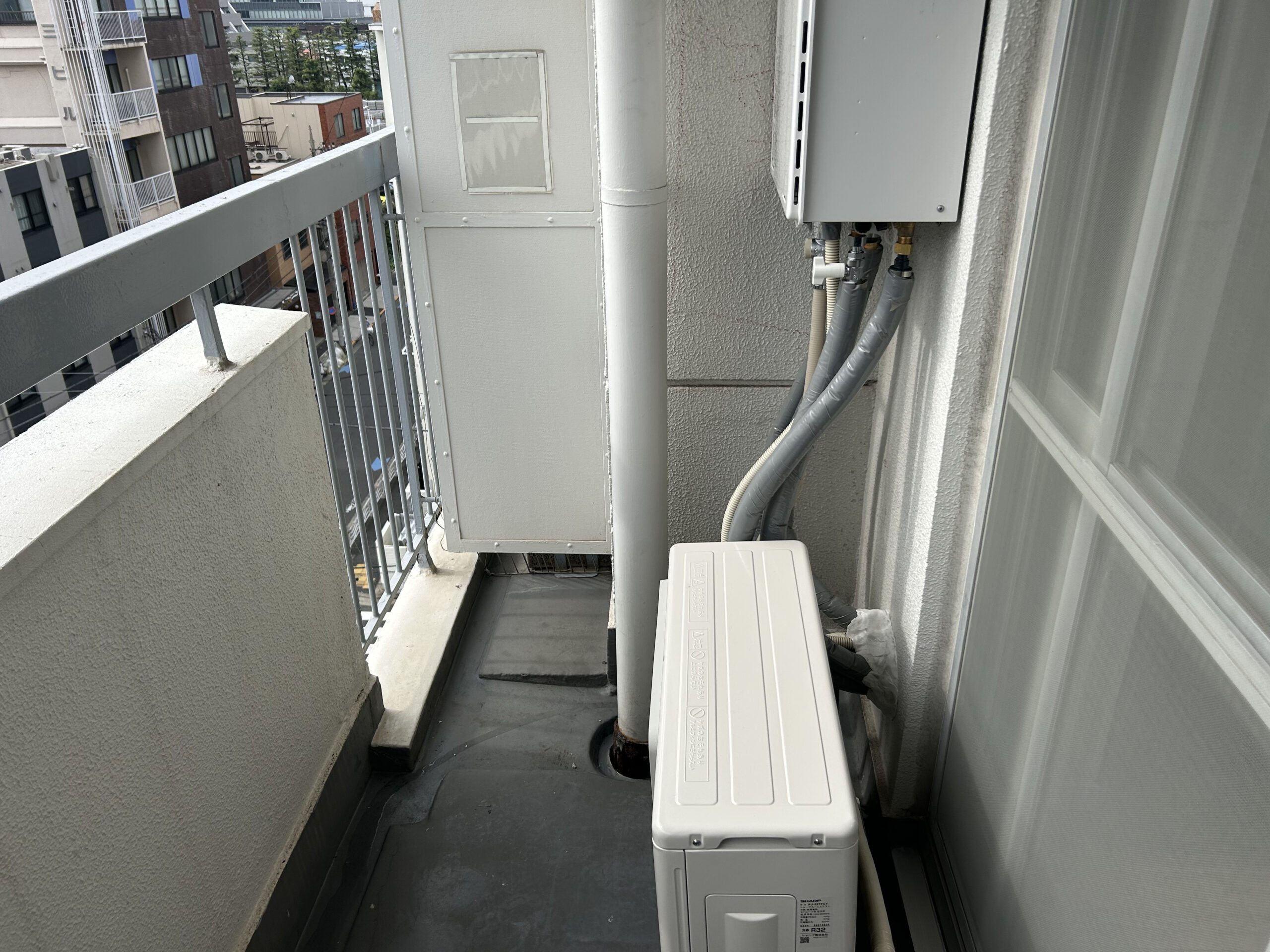 ビフォーアフター_洗面所_屋内設置型給湯器_江東区_2LDK