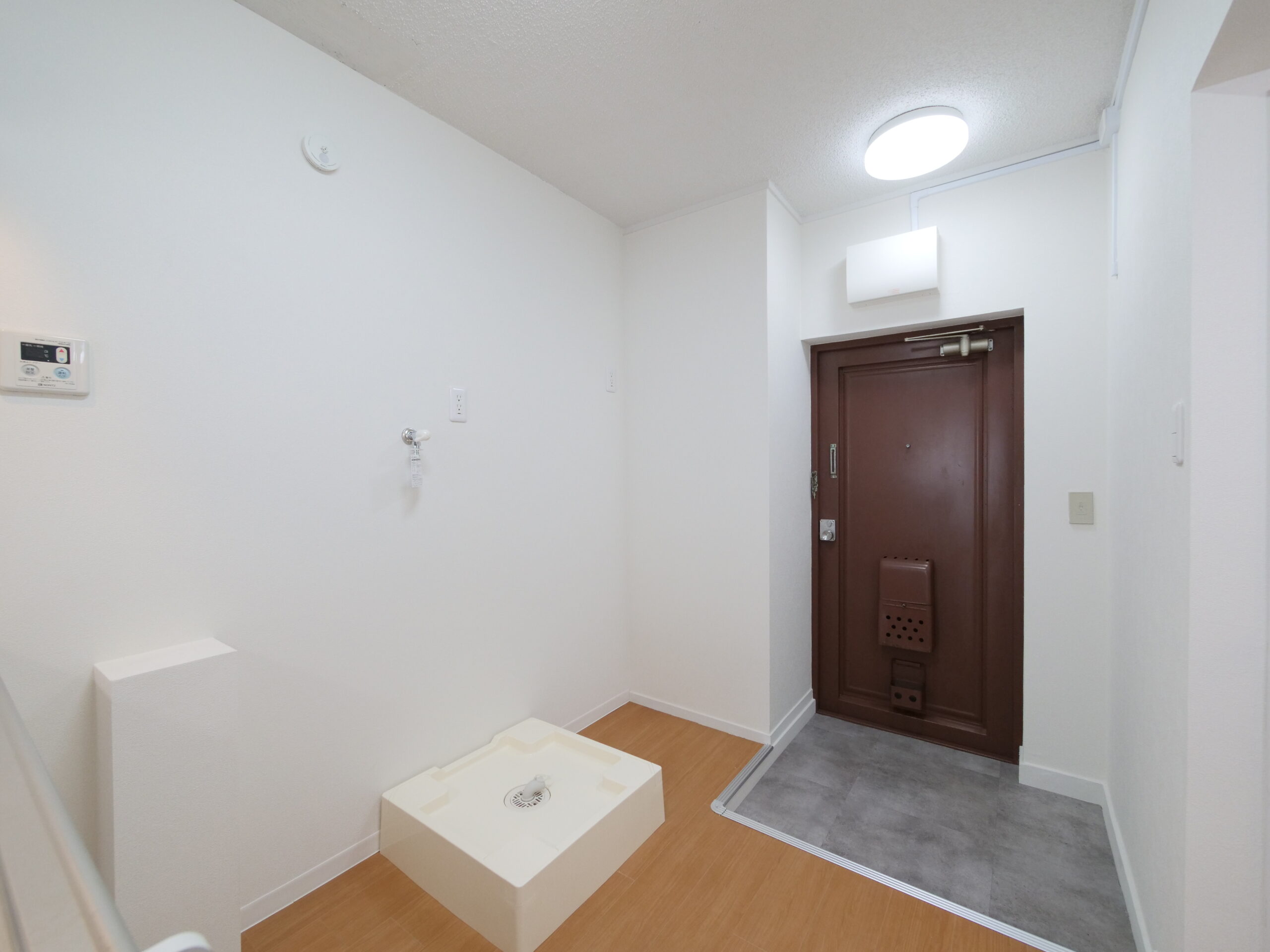 ビフォーアフター_キッチン_洗濯機置き場移設_１LDK