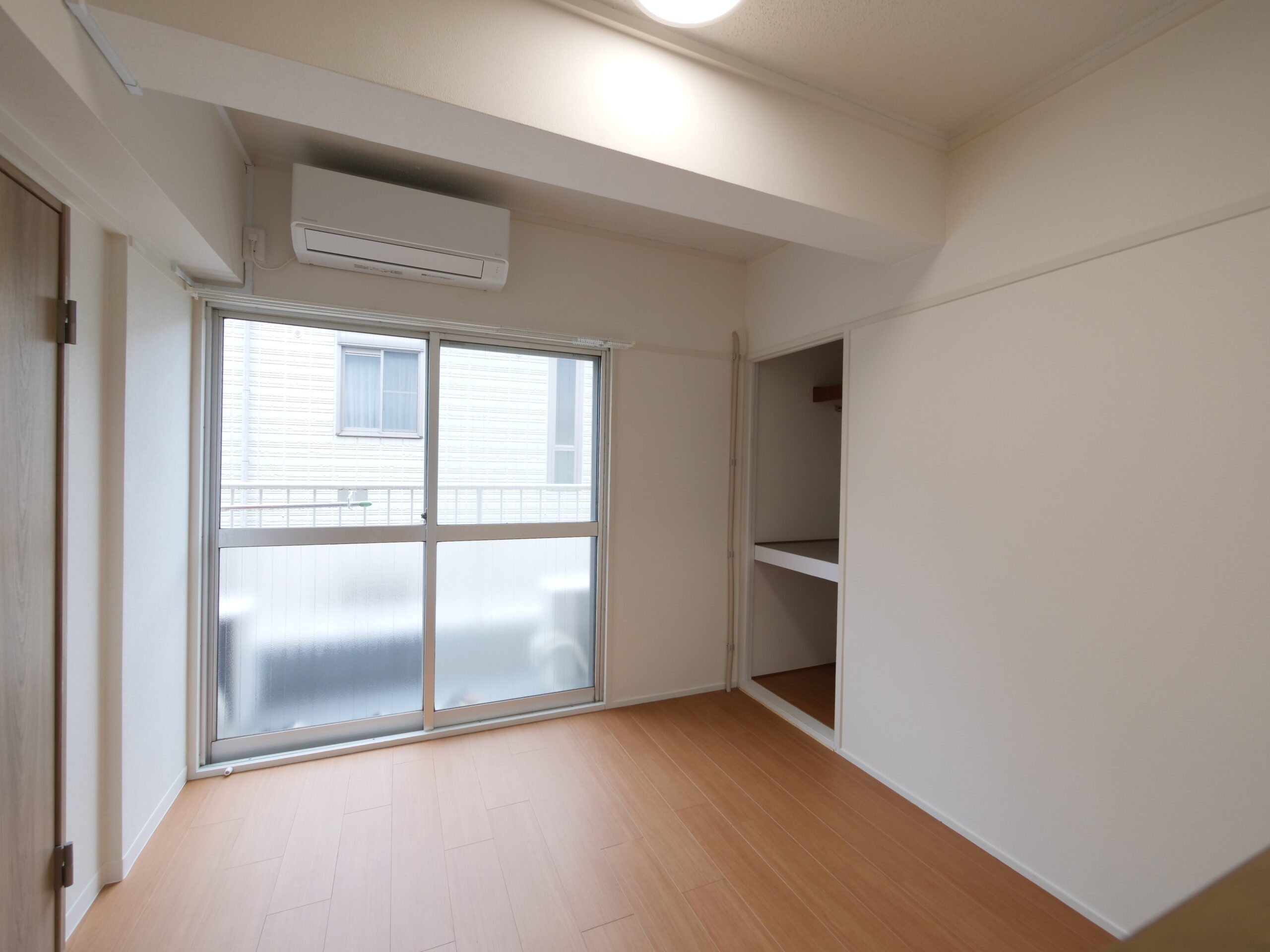 ビフォーアフター_四畳半和室リフォーム_収納_１LDK