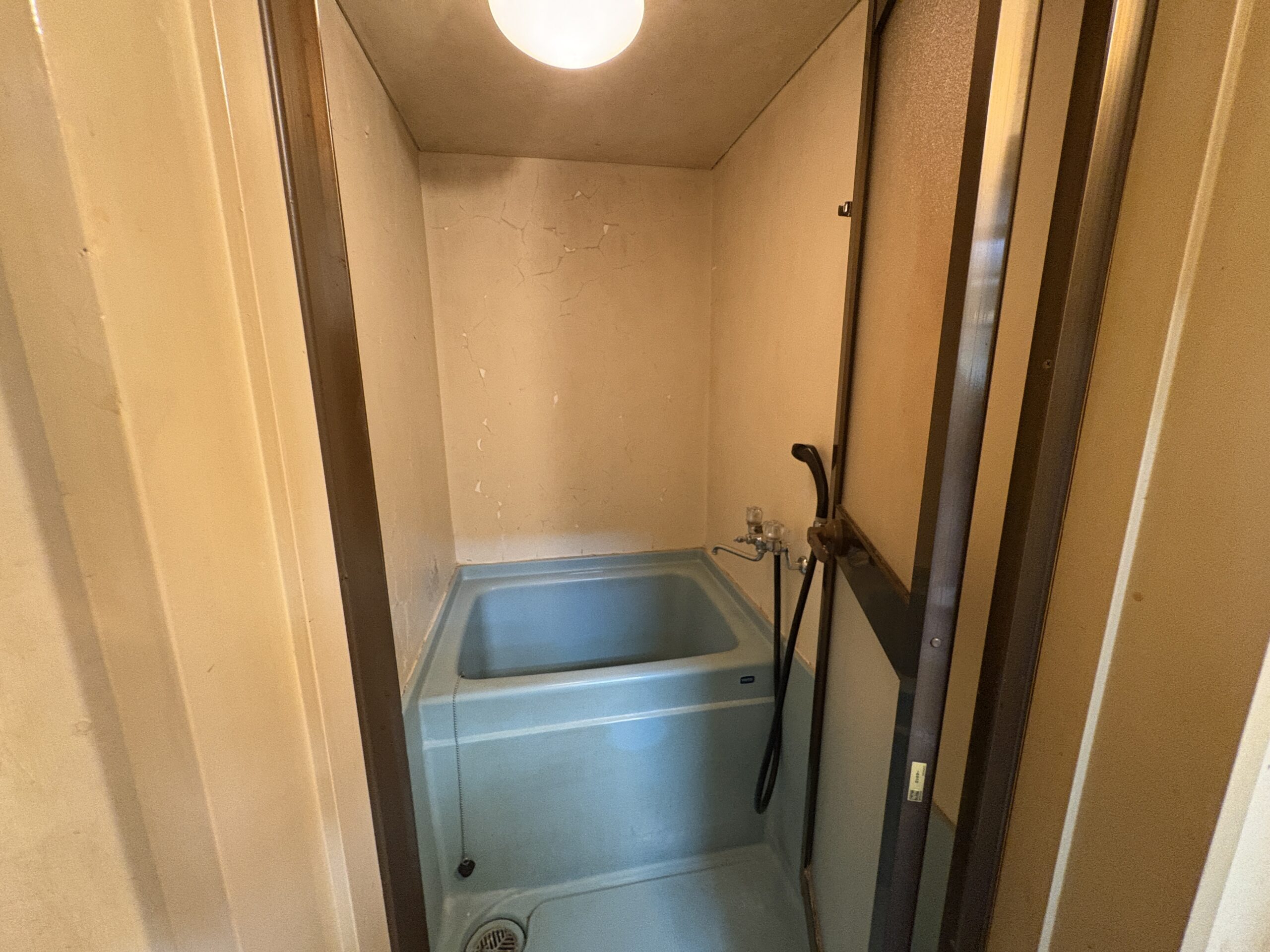 ビフォー_シャワールーム_TOTO_0808サイズ_１LDK