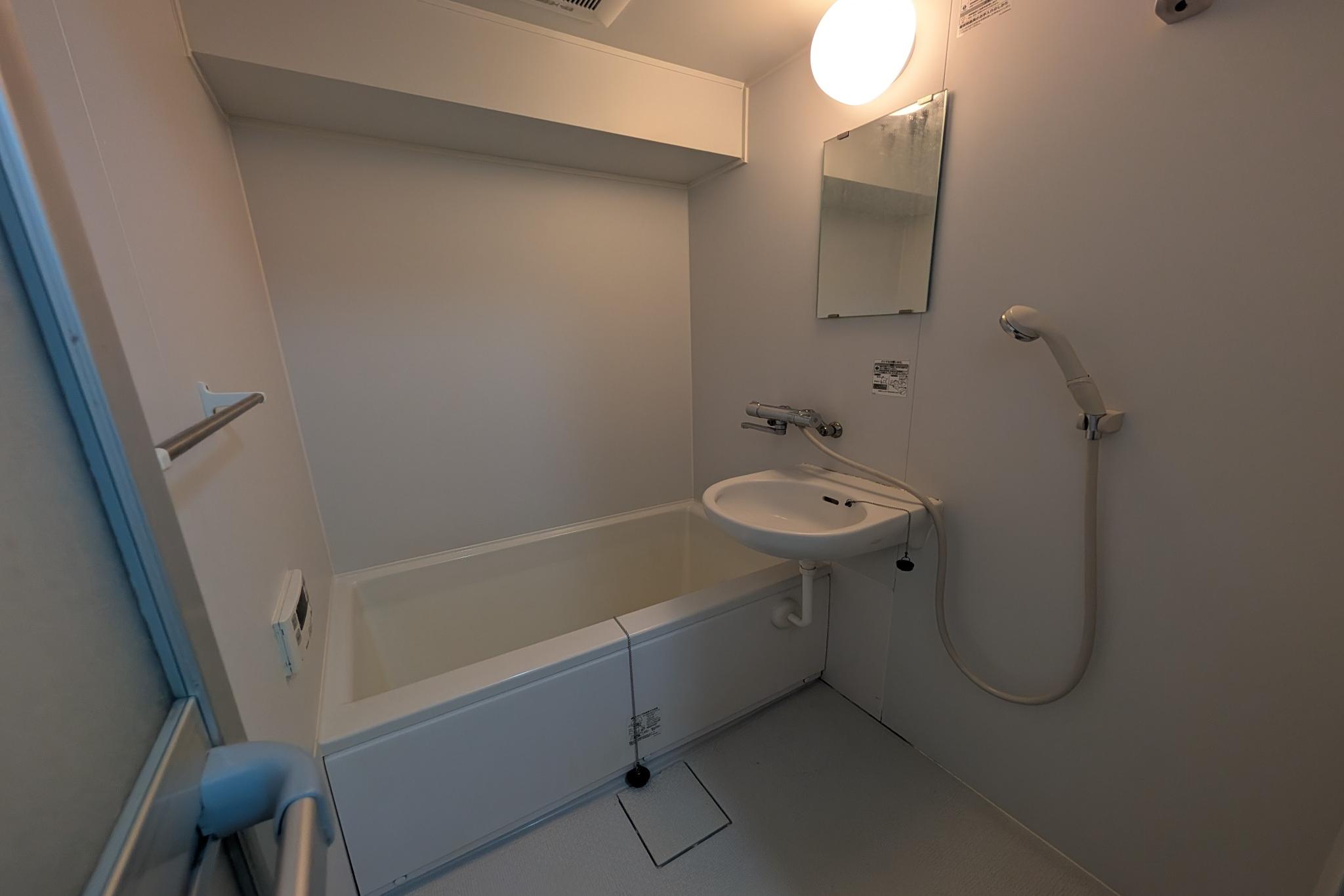 ビフォー_浴室_パナソニック_MR_1216サイズ_1LDK