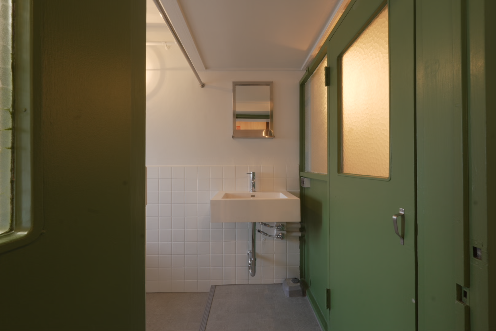 ビフォーアフター_洗面台_ミラタップ_レッタンゴロ_2DK