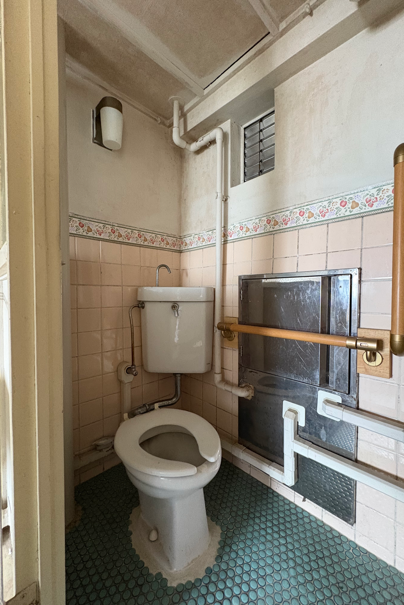 ビフォー_アラウーノVリミテッド_パナソニック_トイレ_2DK