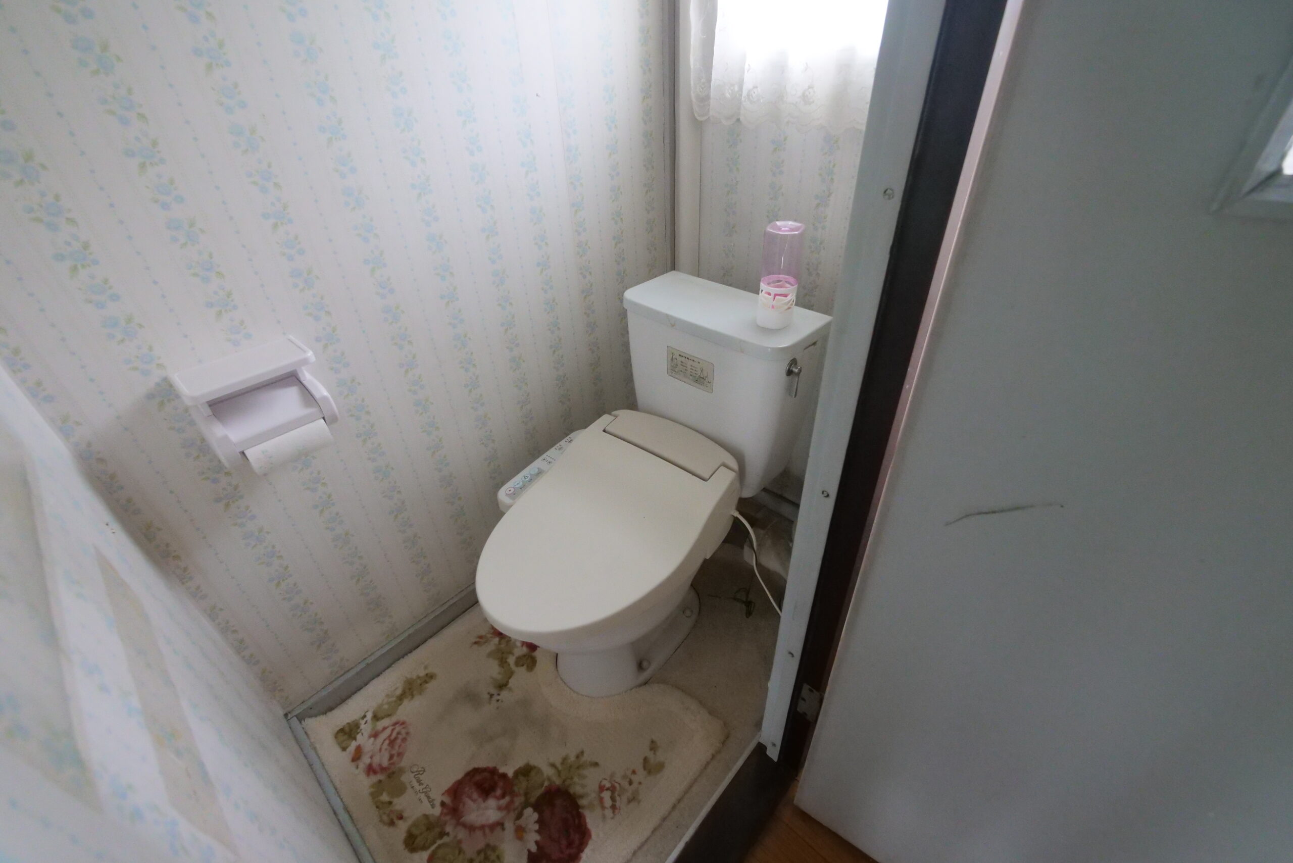 ビフォー_トイレ_TOTO_ZR1_1LDK