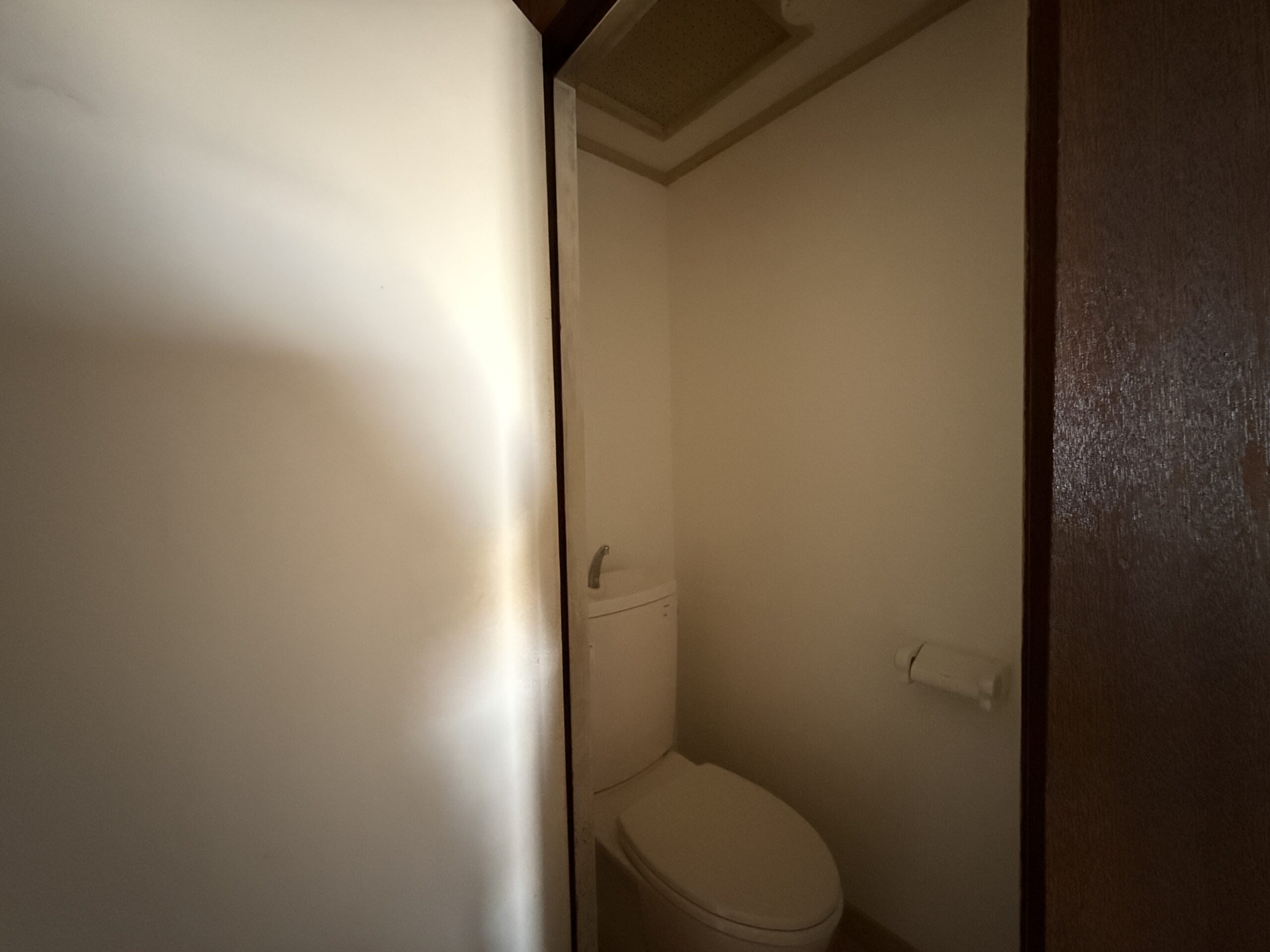 ビフォー_トイレ_INAX_ワンルーム