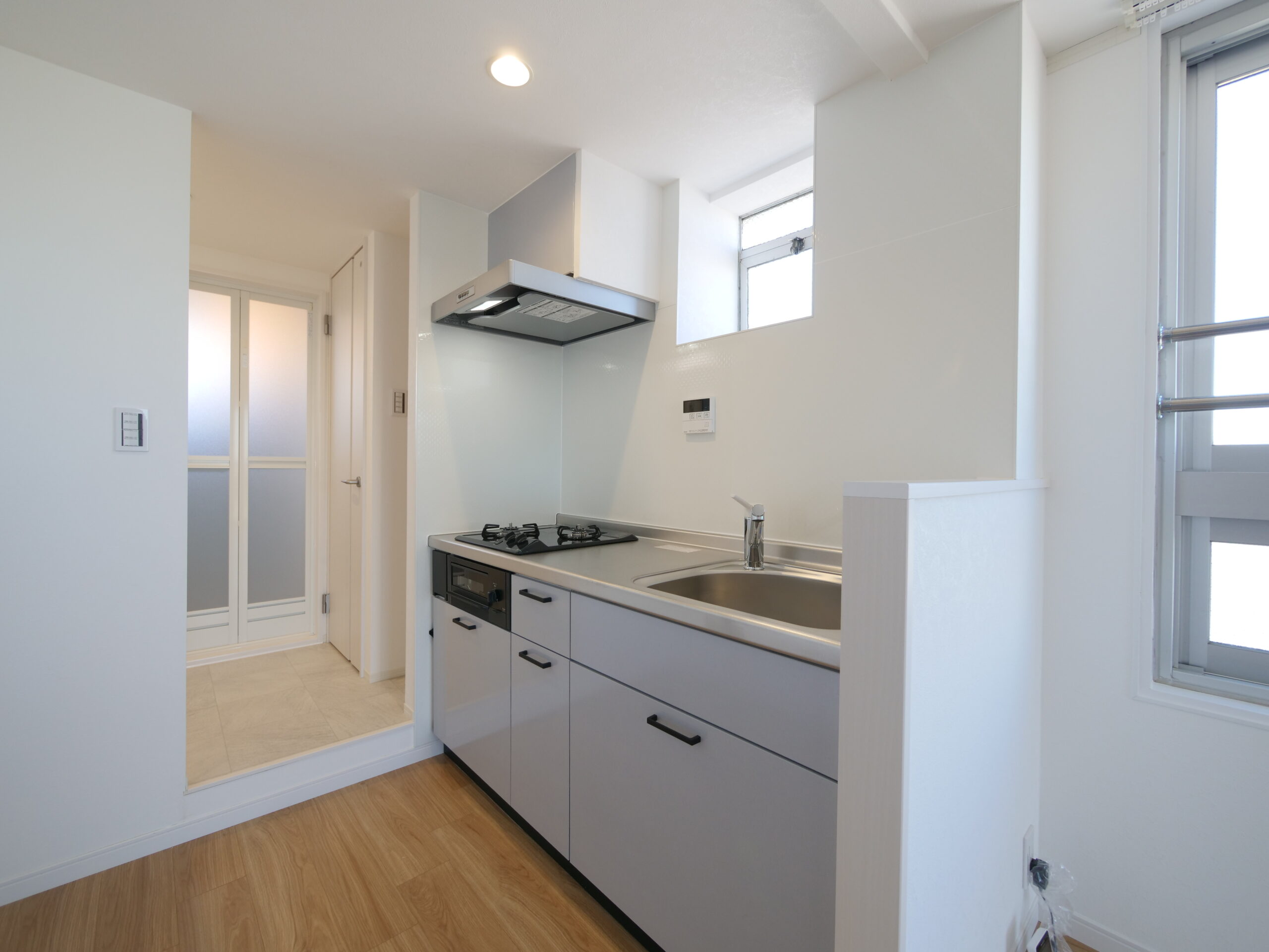 ビフォーアフター_キッチン_LIXIL_Tio_ワンルーム