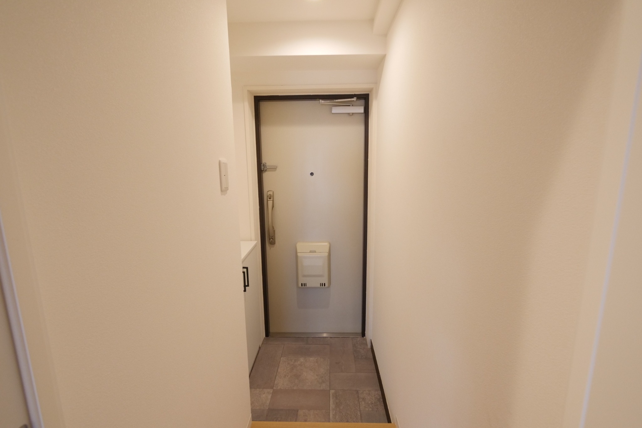 ビフォーアフター_玄関_土間_クッションフロア_1DK