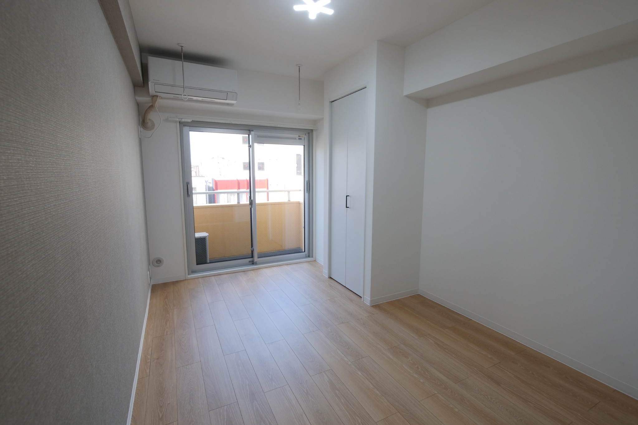 ビフォーアフター_居室_TOTO_ホスクリーン_1DK