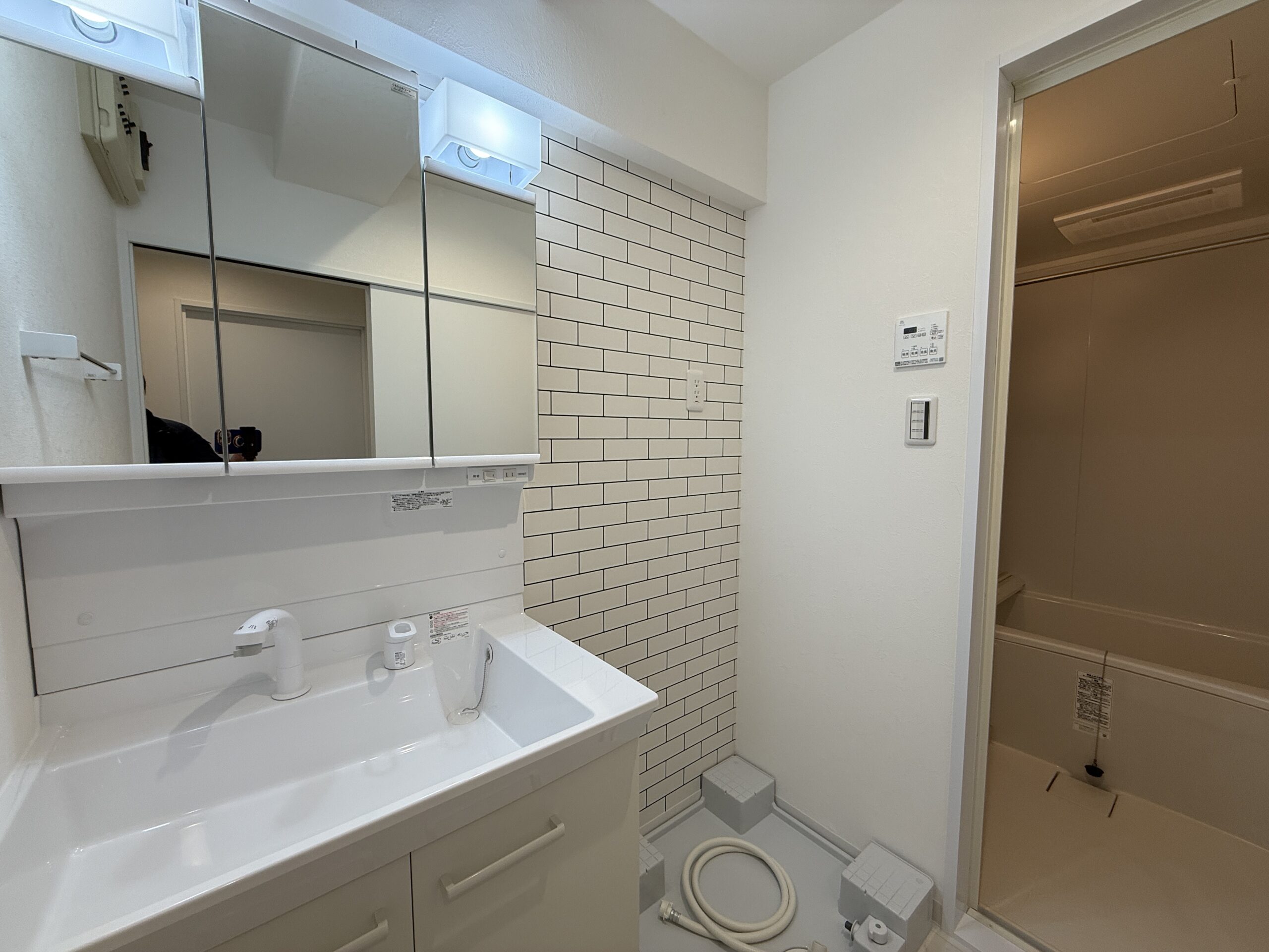 ビフォーアフター_洗面_LIXIL_PV_2LDK