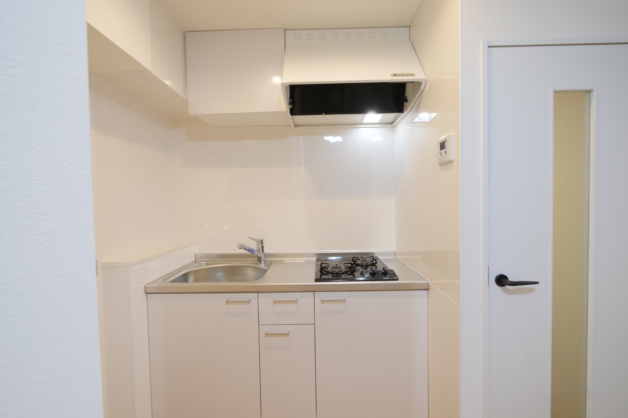 ビフォーアフター_キッチン_LIXIL_Tio_1DK