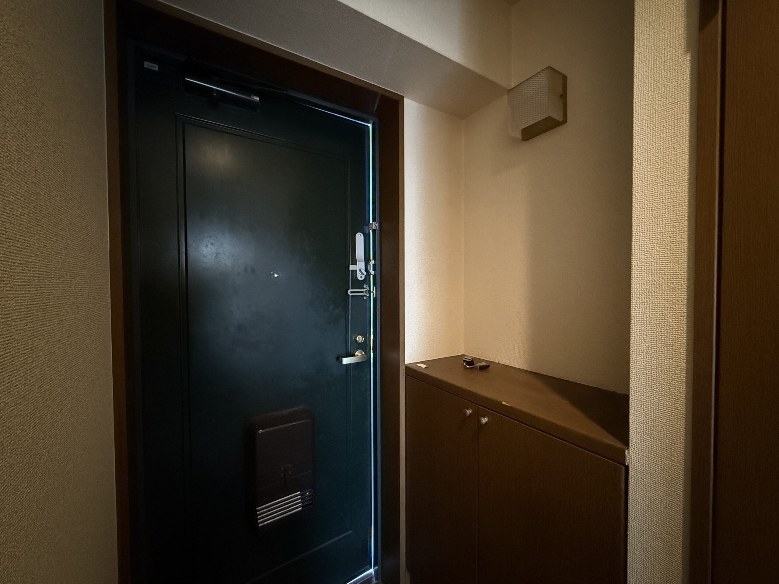 ビフォー_玄関_下駄箱_2LDK