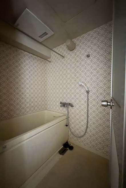 ビフォー_浴室_1LDK