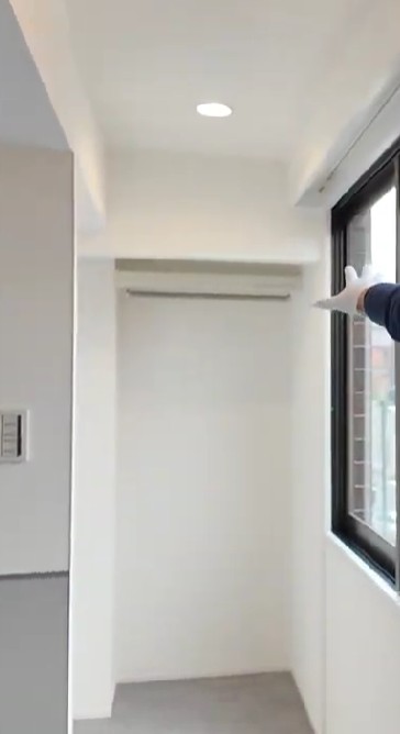 ビフォーアフター_ウォークインクローゼット_1LDK