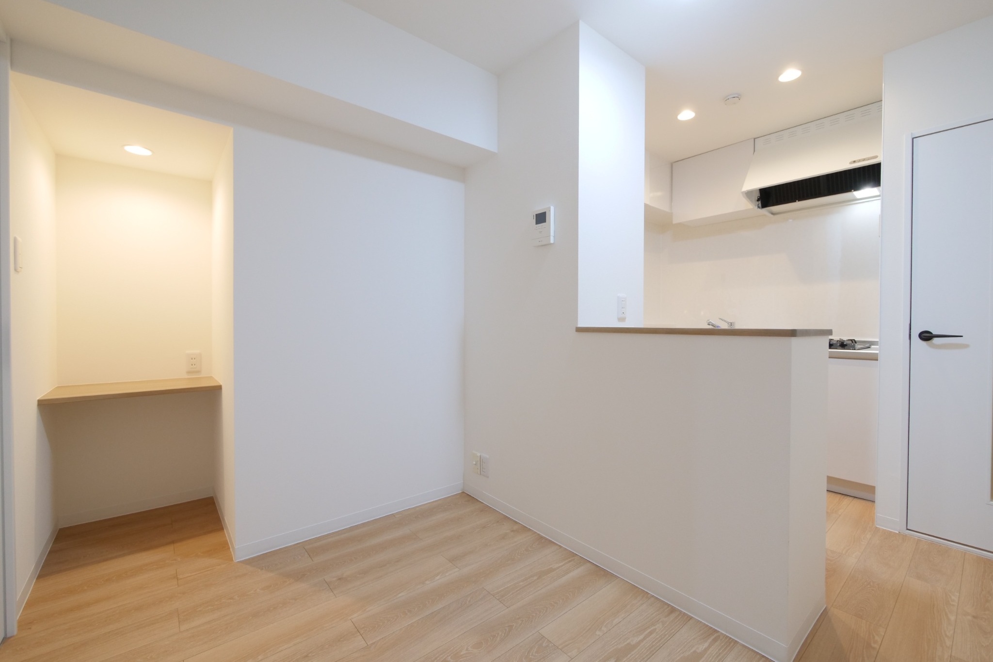 ビフォーアフター_キッチン_カウンター_1DK