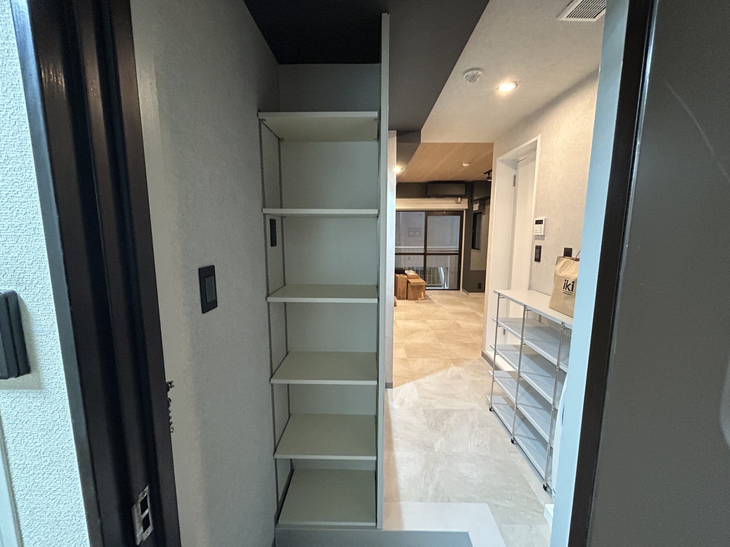 ビフォーアフター_玄関_シューズボックス_1R