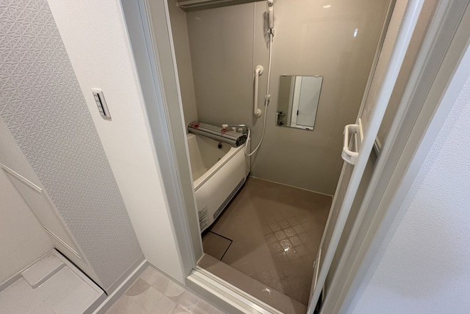 ビフォーアフター_浴室_在来工法_ホールインワン給湯器_1LDK